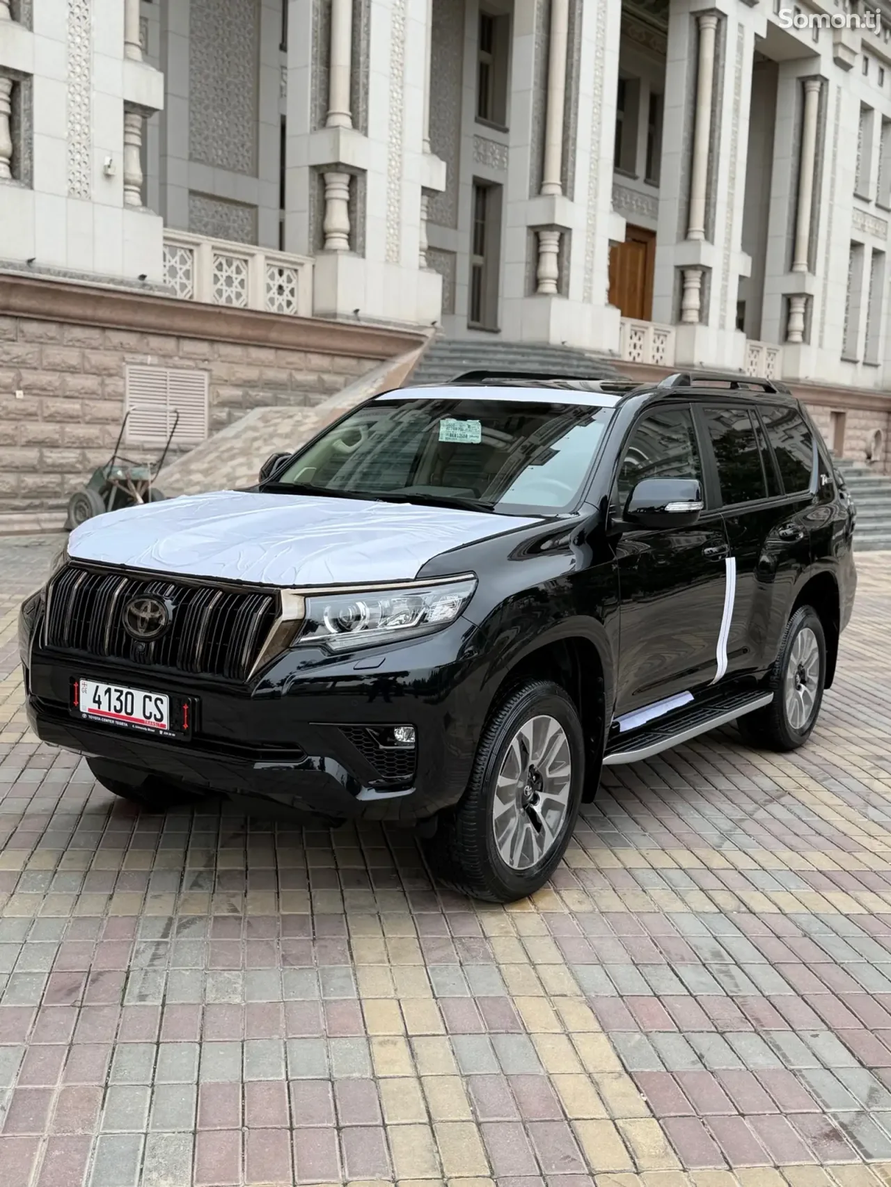 Toyota Land Cruiser Prado 2022 · 4.0 AT