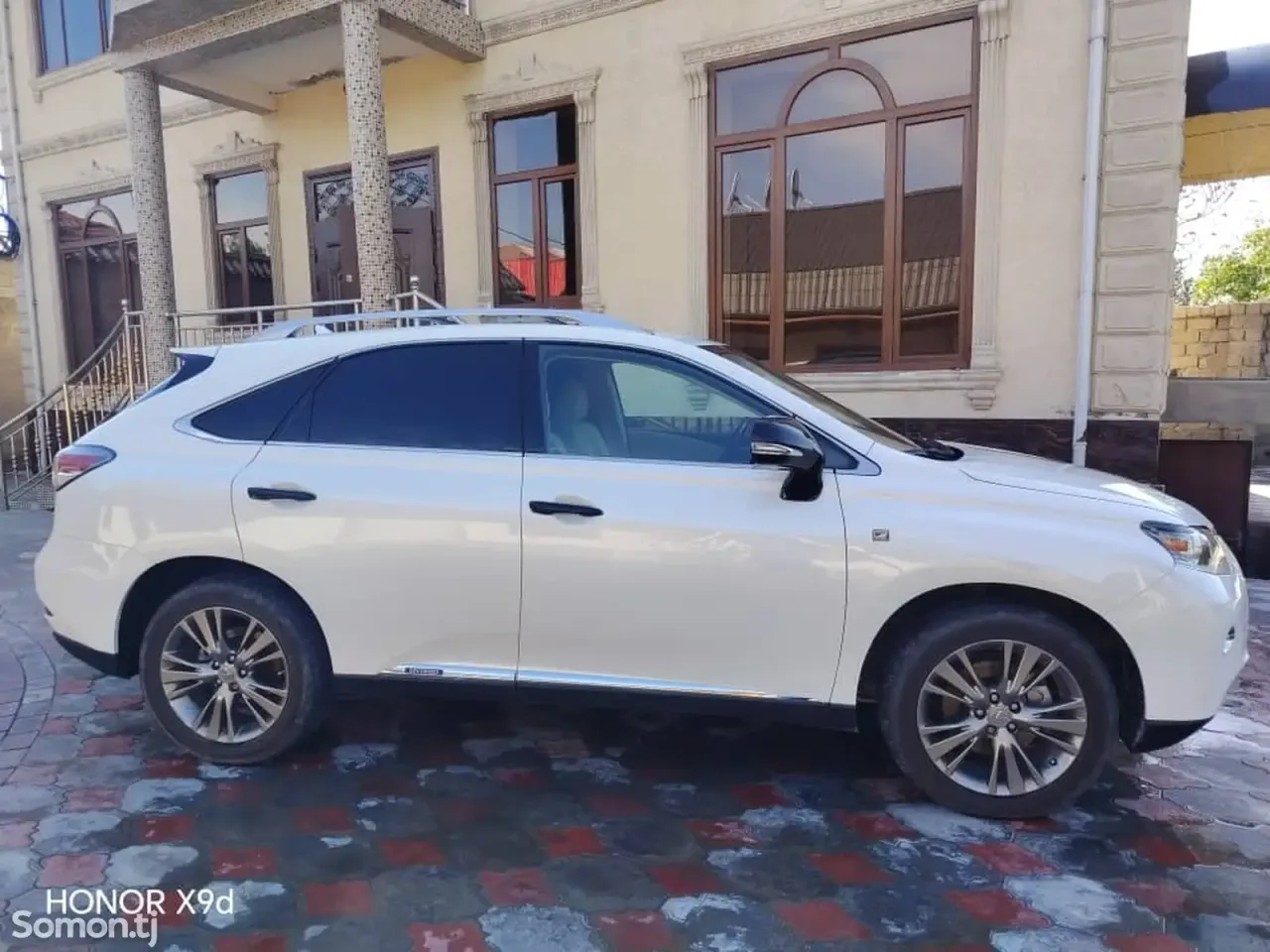 Lexus RX series 2013 · 3.5 AT