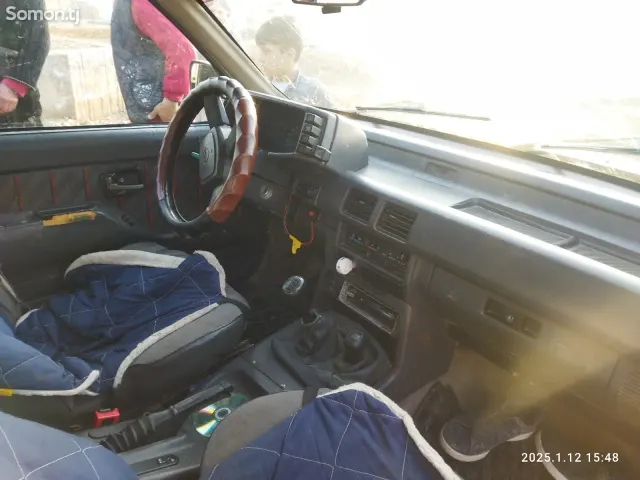 Opel Frontera 1992 · 1.8 MT