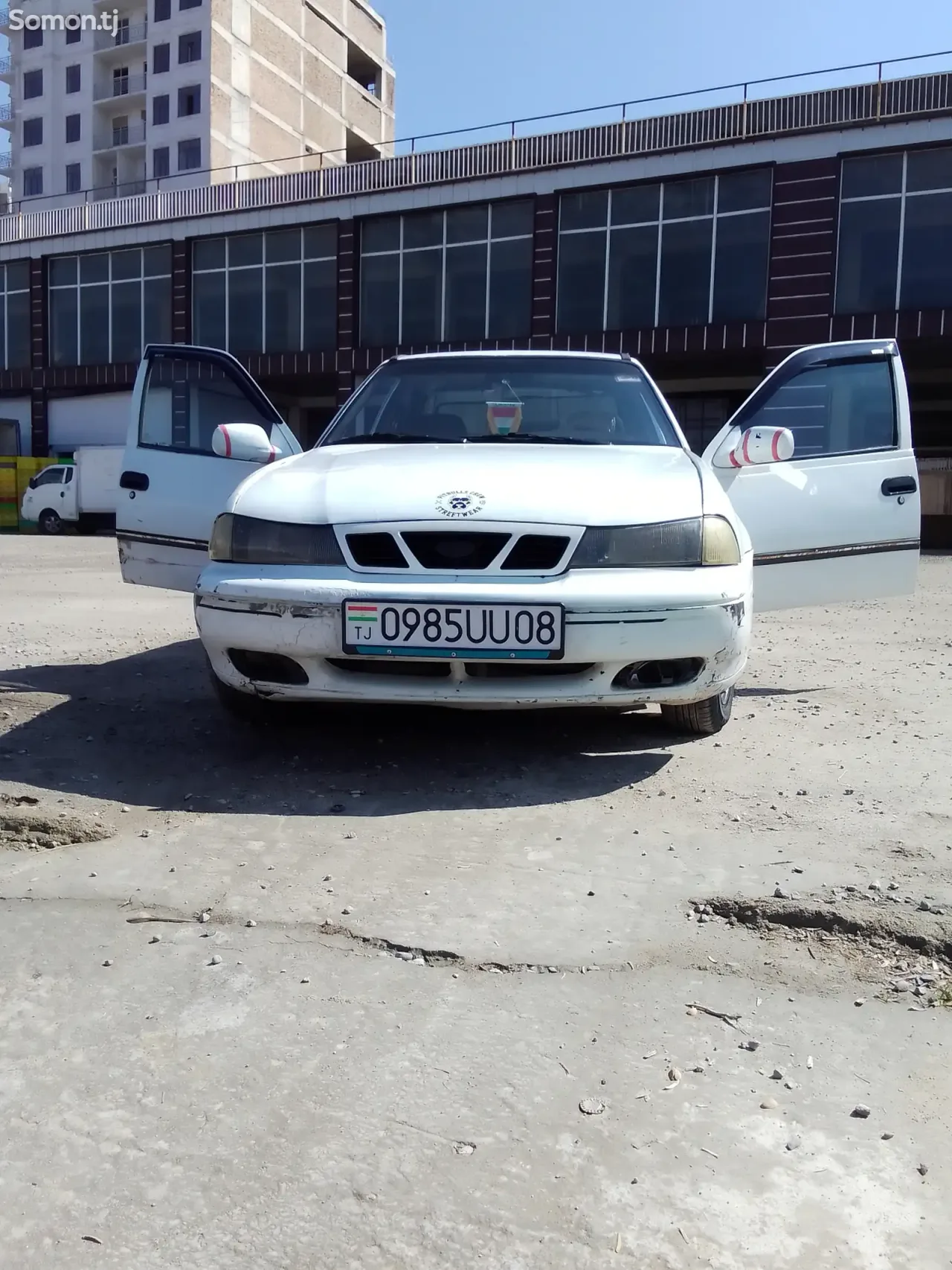 Daewoo Nexia 1995 · 1.5 MT
