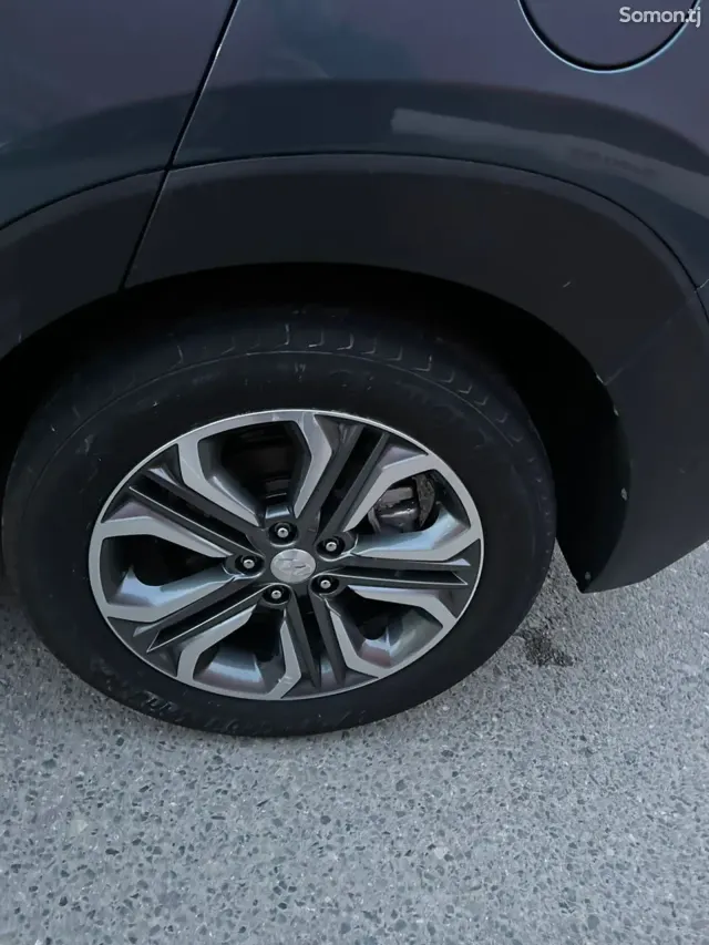 Hyundai Tucson 2016 · 1.6 AT