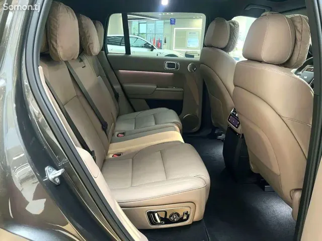 Li Auto (Lixiang) L7 2025 · AT
