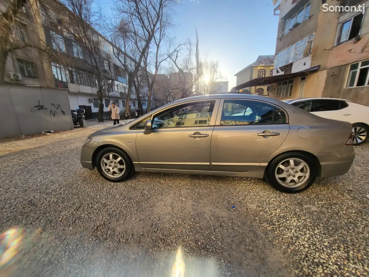 Honda Civic 2007 · 1.8 AT