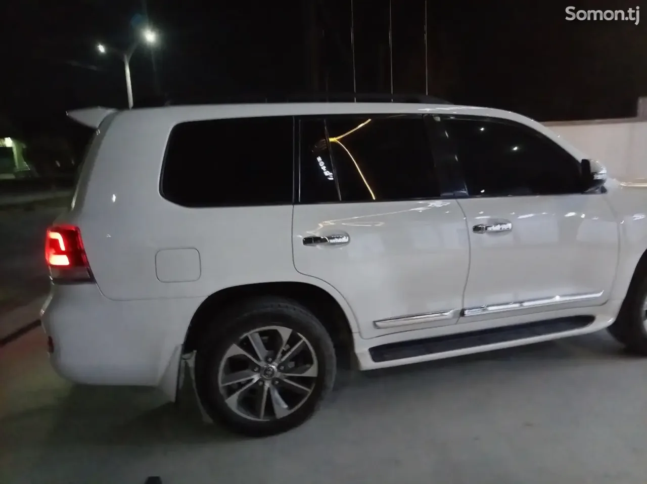 Toyota Land Cruiser 2011 · 4.0 AT