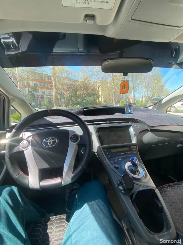 Toyota Prius 2010 · 1.8 AMT