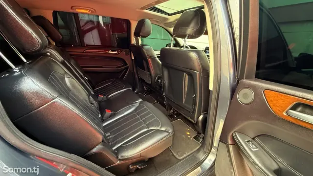 Mercedes-Benz GLS 2017 · 4.5 AT