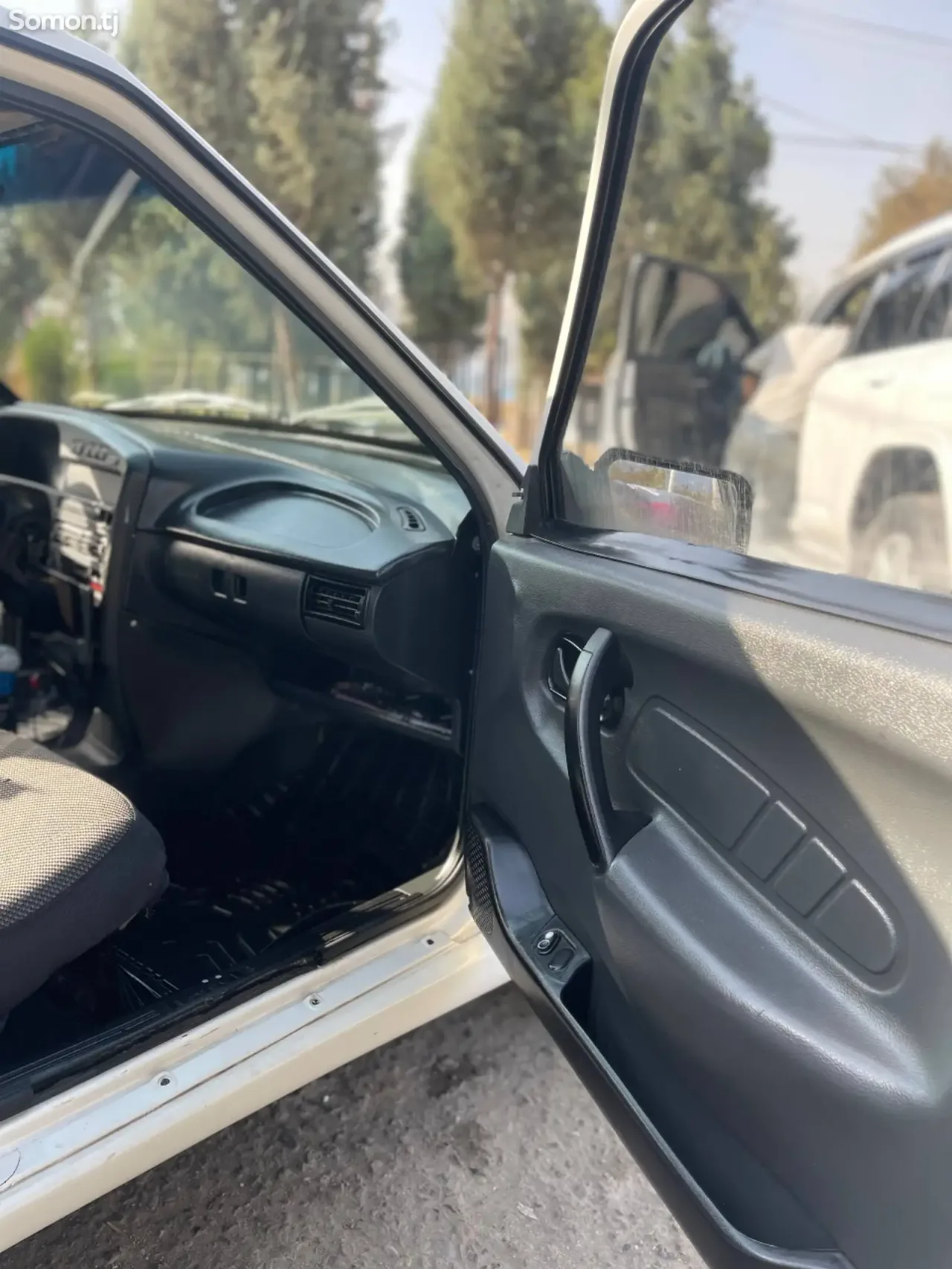 Lada (ВАЗ) 2114 2009 · 1.6 MT