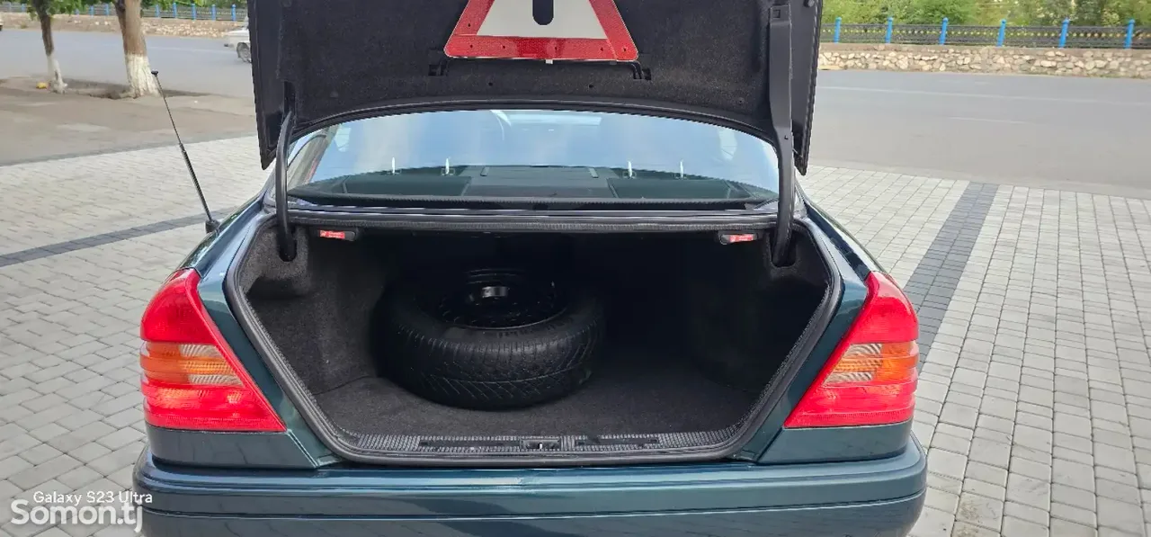 Mercedes-Benz C class 1994 · 1.8 MT