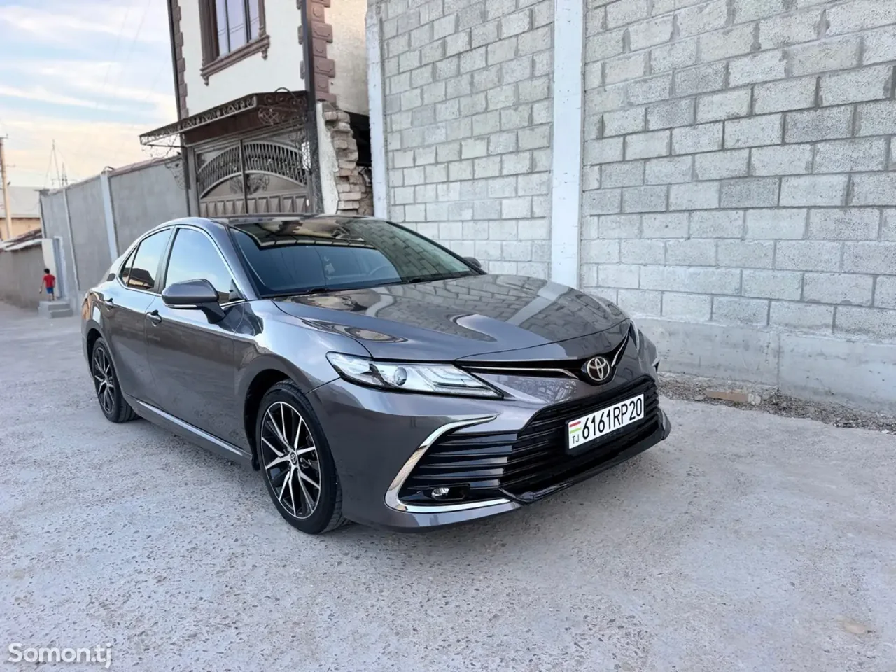Toyota Camry 2021 · 2.5 AT