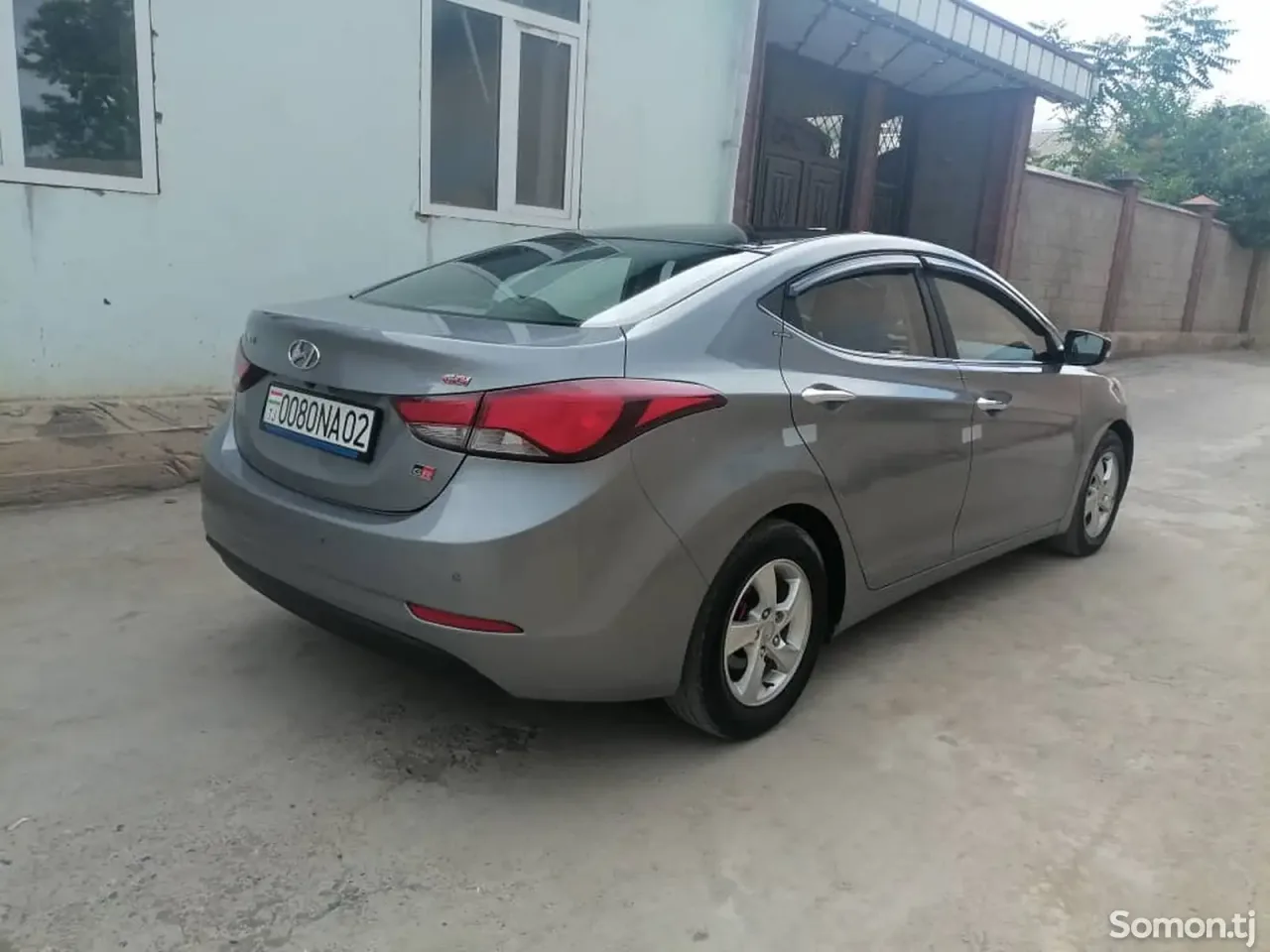Hyundai Avante 2014 · 1.6 AT
