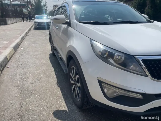 Kia Sportage 2011 · 2.0 AT