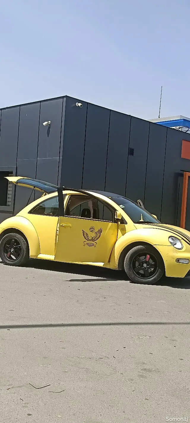 Volkswagen Beetle 2000 · 2.0 AT