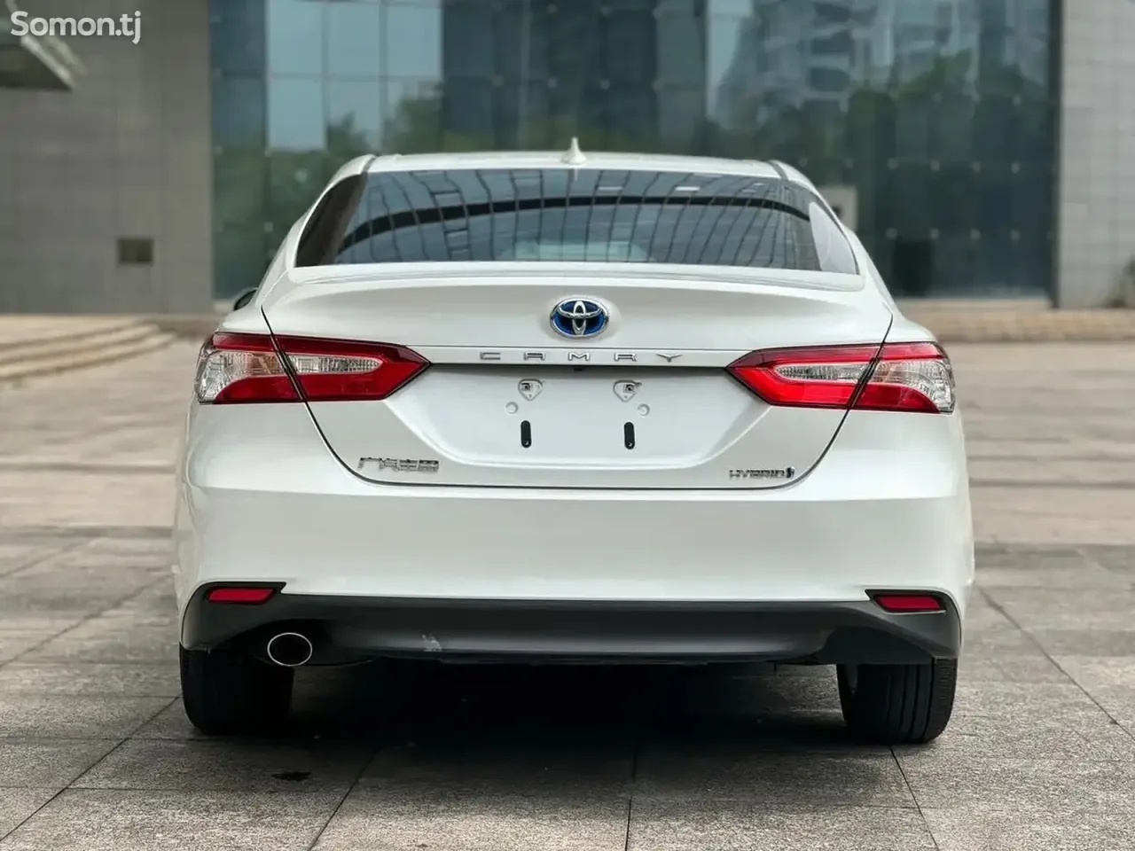 Toyota Camry 2023 · 2.5 AT