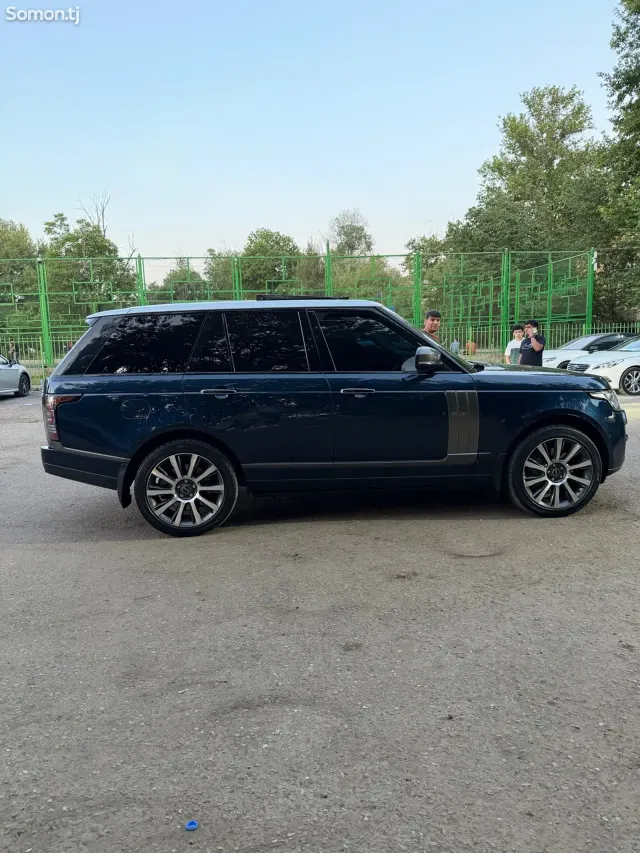 Land Rover Range Rover 2015 · 5.0 AT