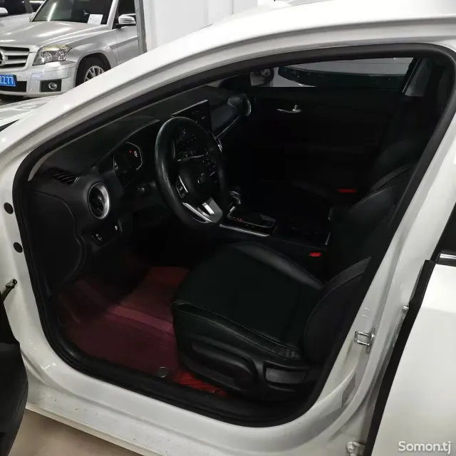 Kia K3 2020 · 1.5 AT