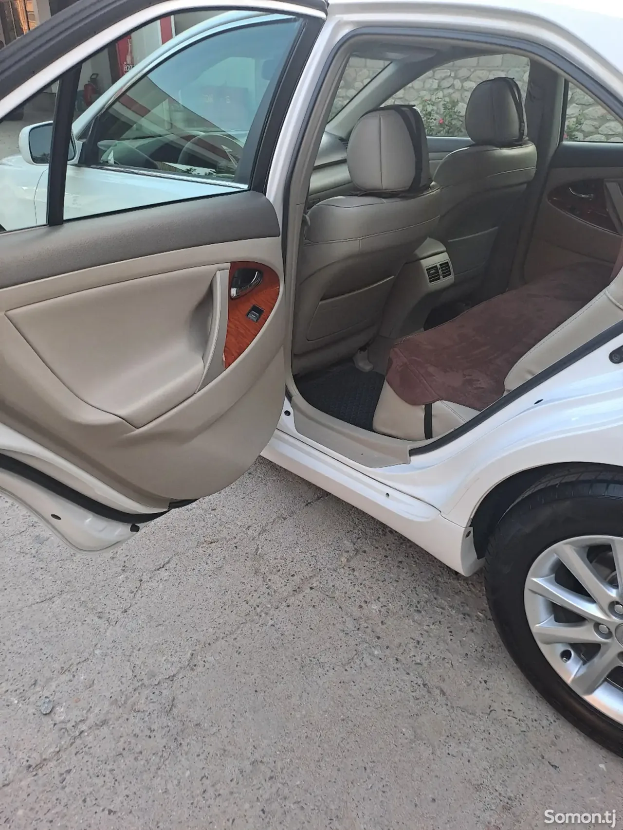 Toyota Camry 2011 · 2.5 AT