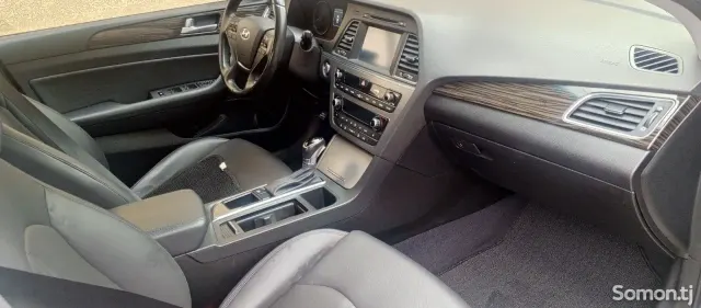 Hyundai Sonata 2014 · 2.0 AT