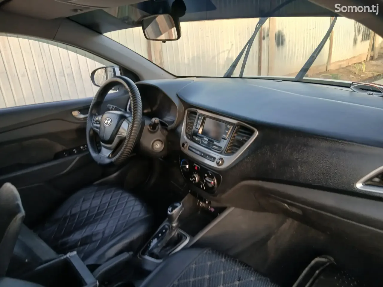 Hyundai Solaris 2019 · 1.5 AT