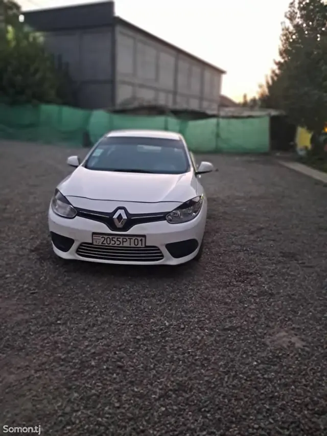 Renault Fluence 2015 · 2.0 MT
