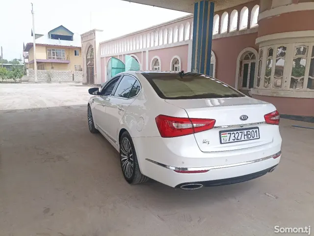Kia K7 2014 · 2.4 AT