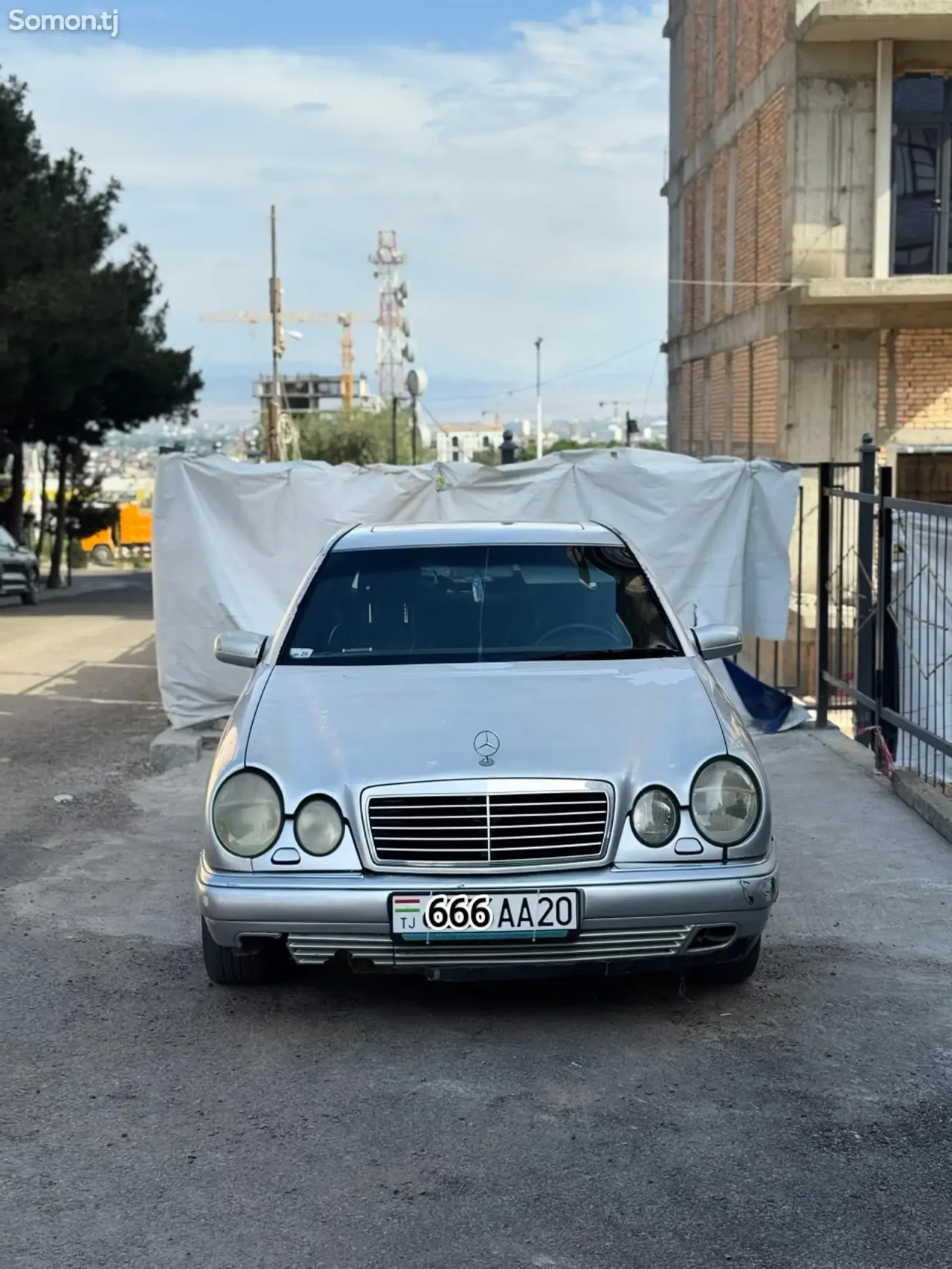 Mercedes-Benz E class 1997 · 2.3 AT