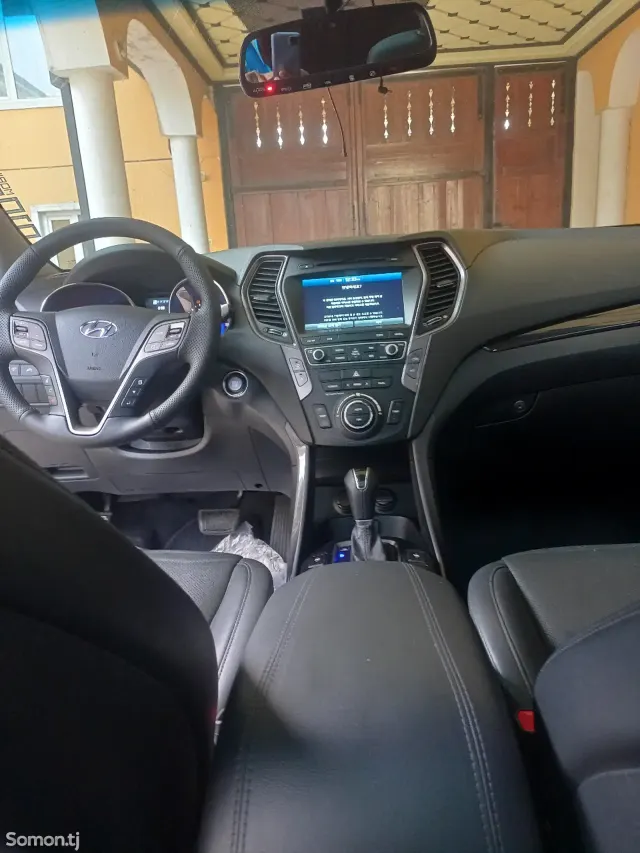Hyundai Santa Fe 2015 · 2.2 AT