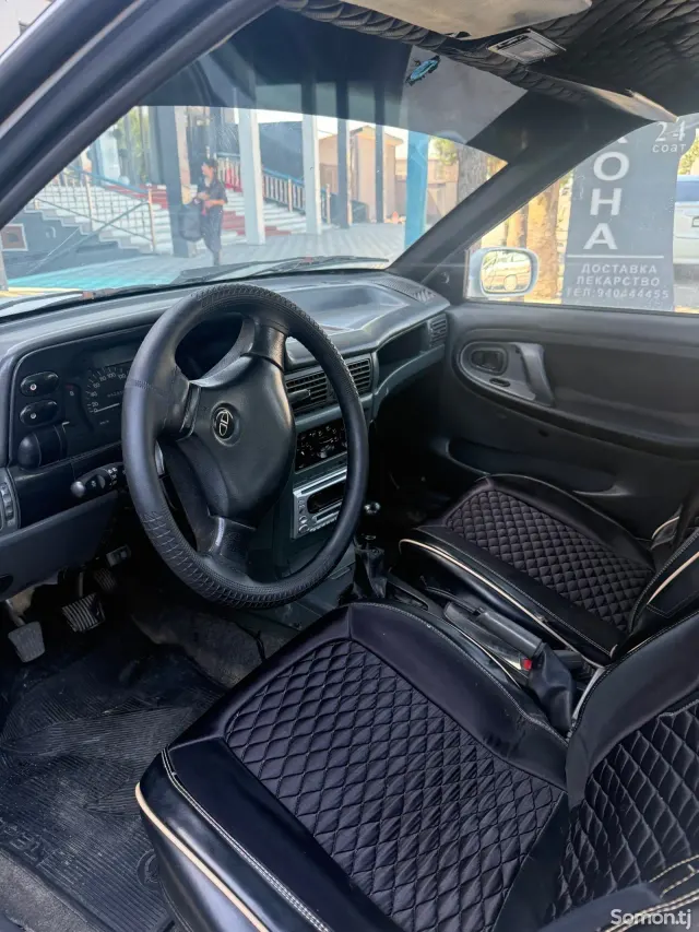 Daewoo Nexia 1996 · 1.6 MT