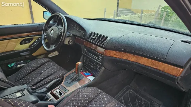 BMW 5 series 2000 · 2.4 AT