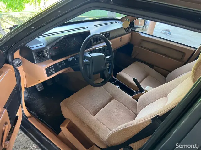 Volvo 940 1993 · 2.3 MT