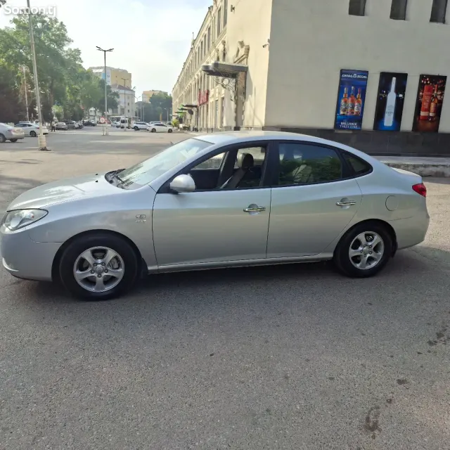 Hyundai Avante 2007 · 1.6 AT