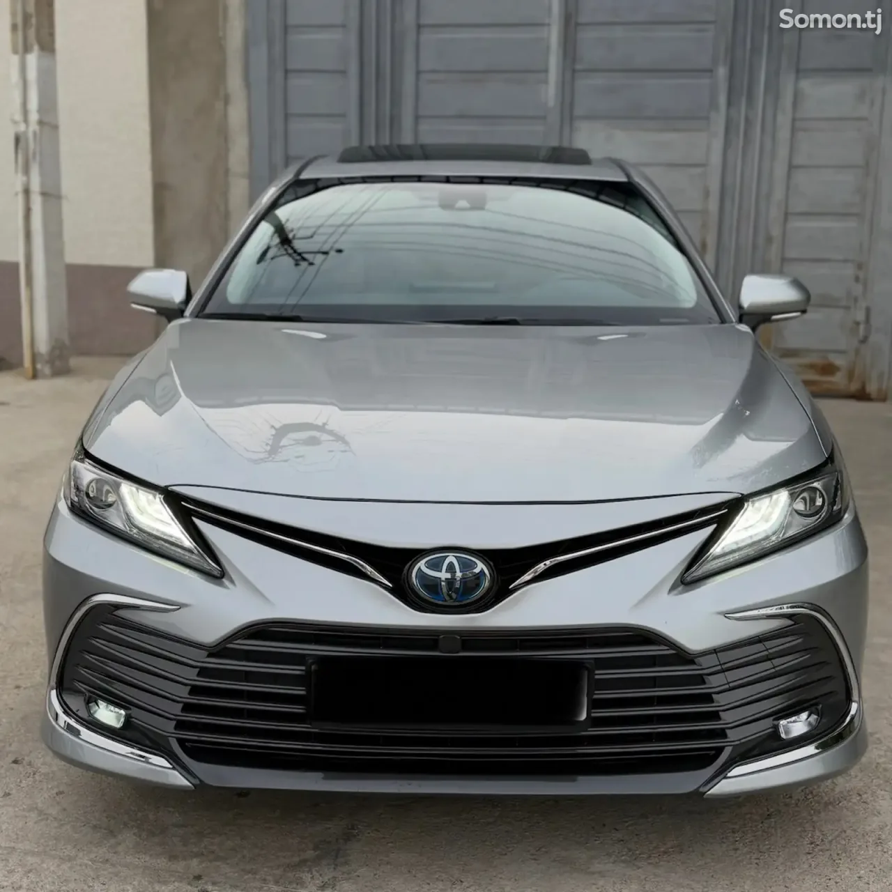 Toyota Camry 2022 · 2.5 AT