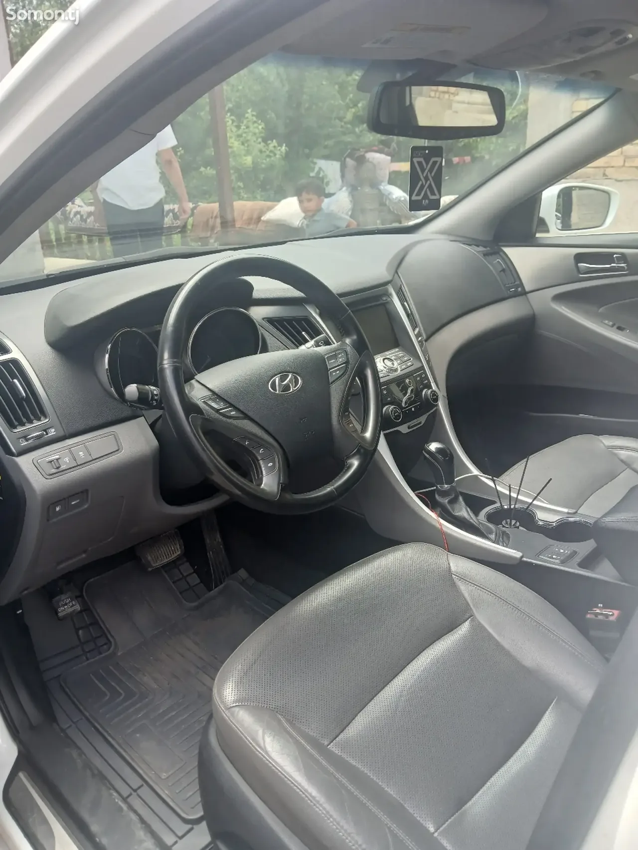Hyundai Sonata 2014 · 2.4 AT
