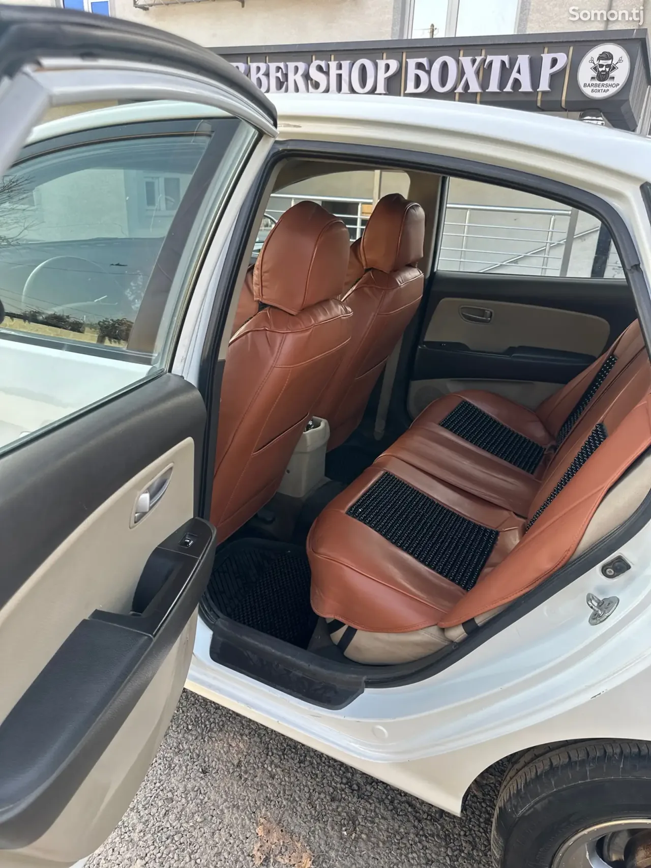 Hyundai Avante 2009 · 1.6 AT