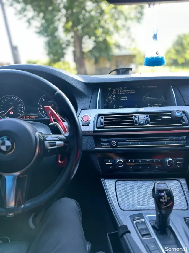 BMW 5 series 2014 · 3.0 AT