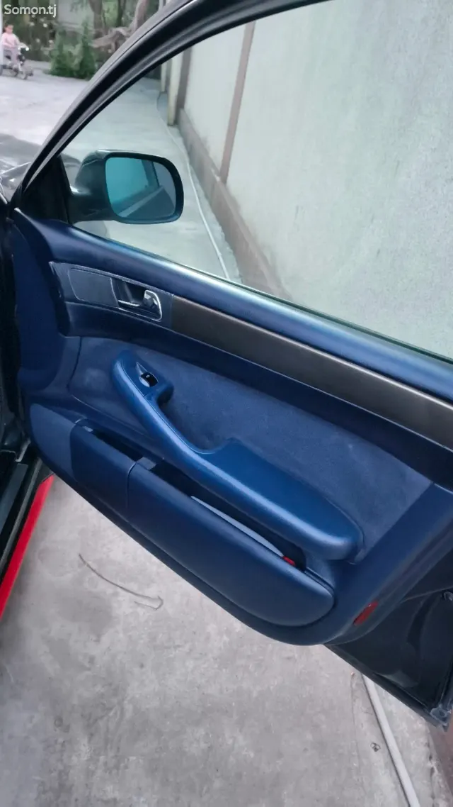 Audi A6 1998 · 2.4 AT