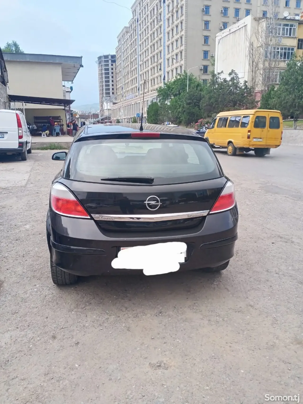 Opel Astra H 2007 · 1.6 MT