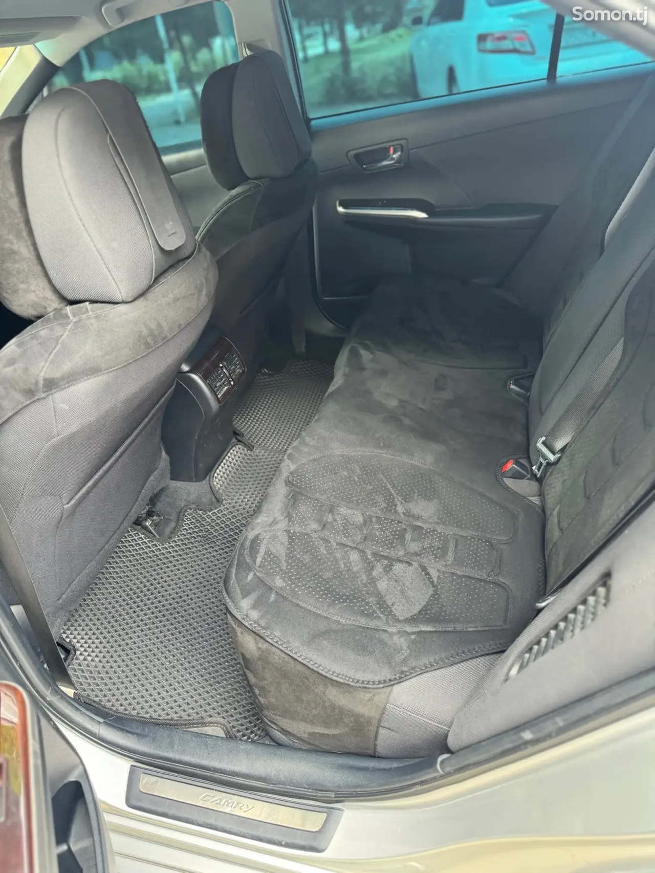 Toyota Camry 2015 · 2.5 AT