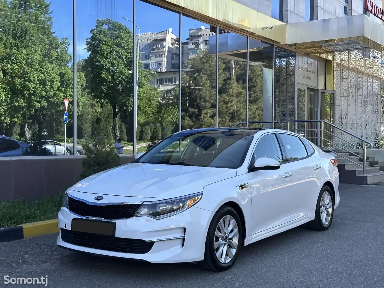 Kia Optima 2018 · 2.4 AT