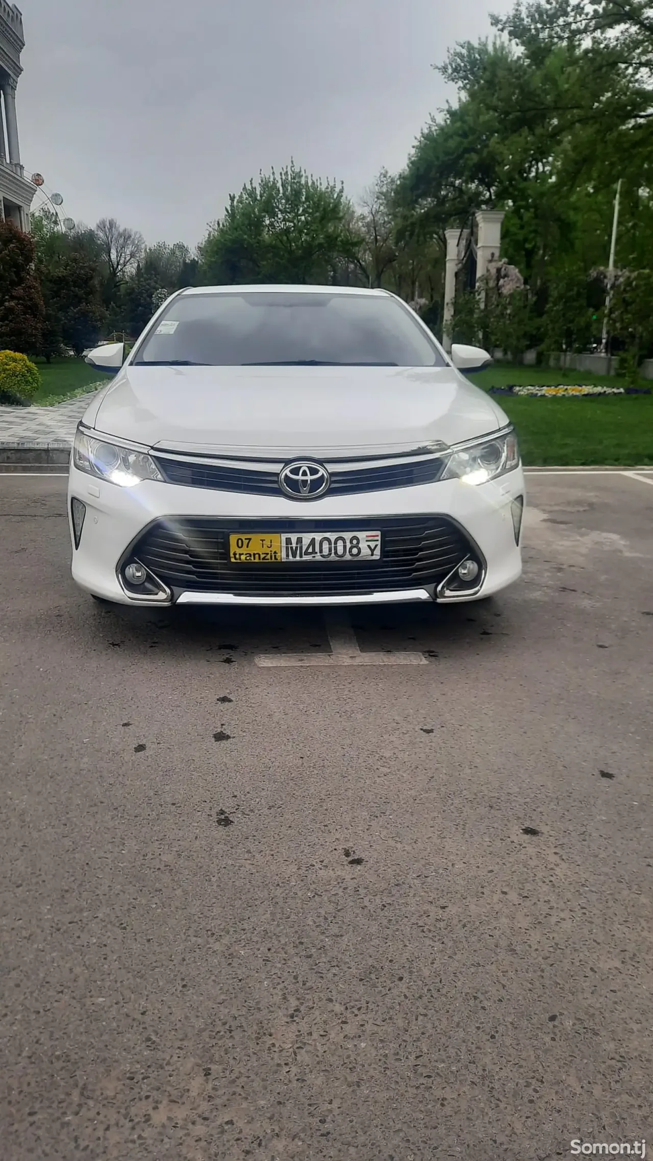 Toyota Camry 2015 · 2.5 AT
