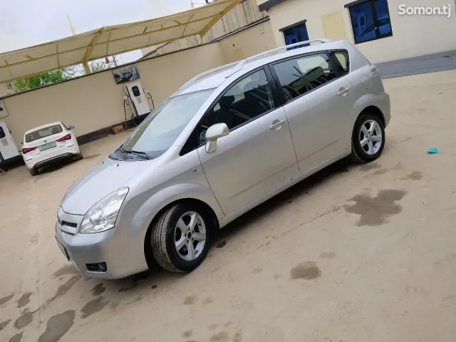 Toyota Corolla Verso 2006 · 1.8 MT