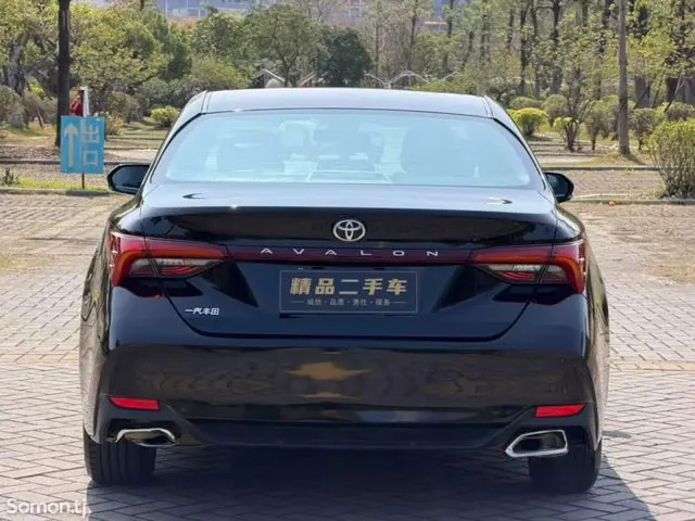 Toyota Avalon 2020 · 2.0 AT
