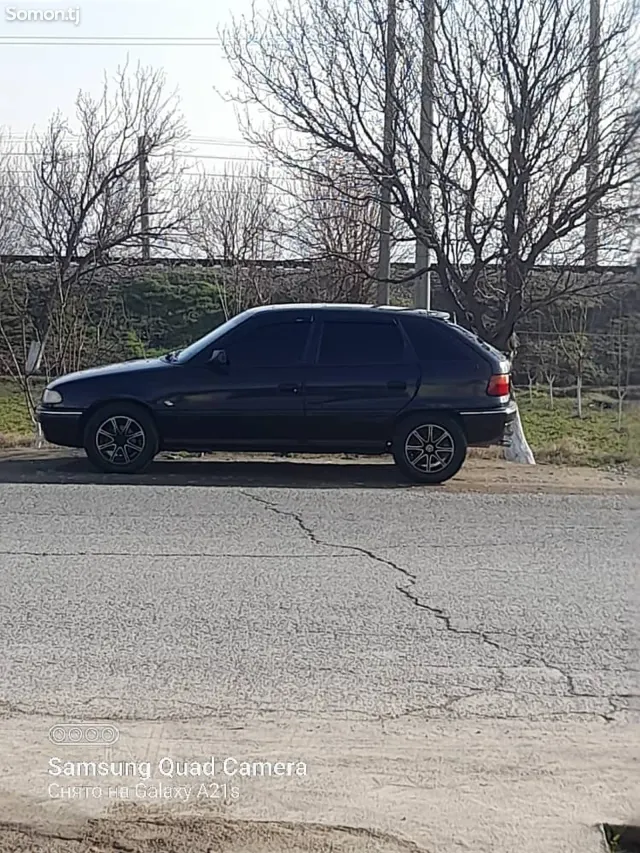 Opel Astra F 1994 · 1.6 MT