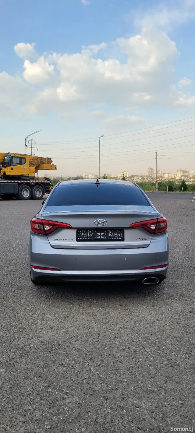 Hyundai Sonata 2014 · 2.0 AT