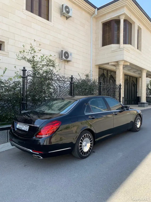 Mercedes-Benz S class 2004 · 5.0 AT