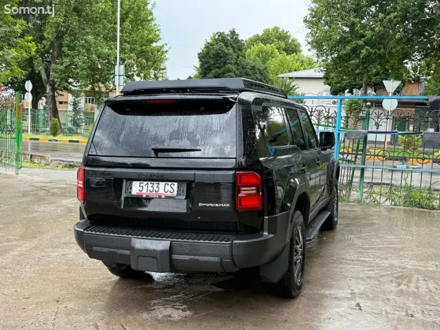 Toyota Land Cruiser Prado 2025 · 2.4 AT