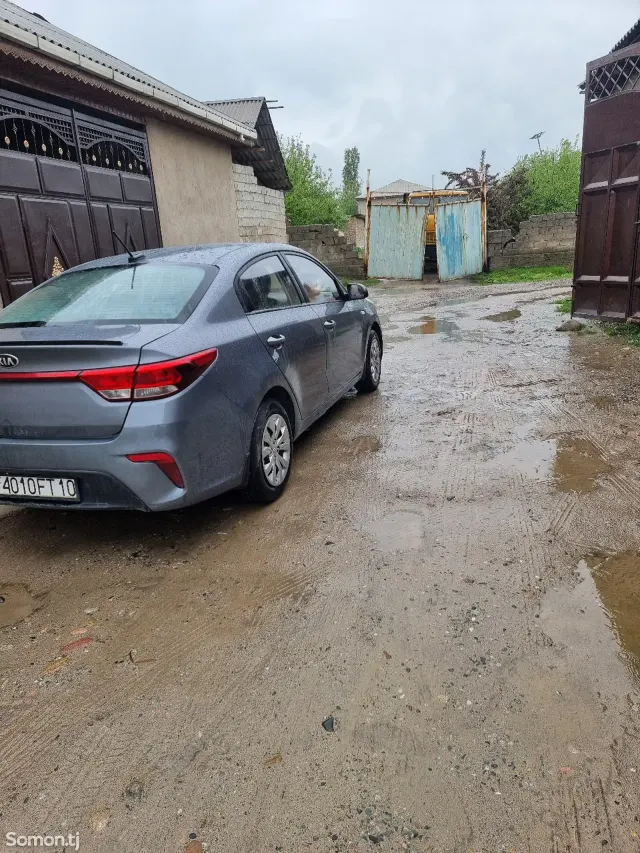 Kia Rio 2019 · 1.4 MT