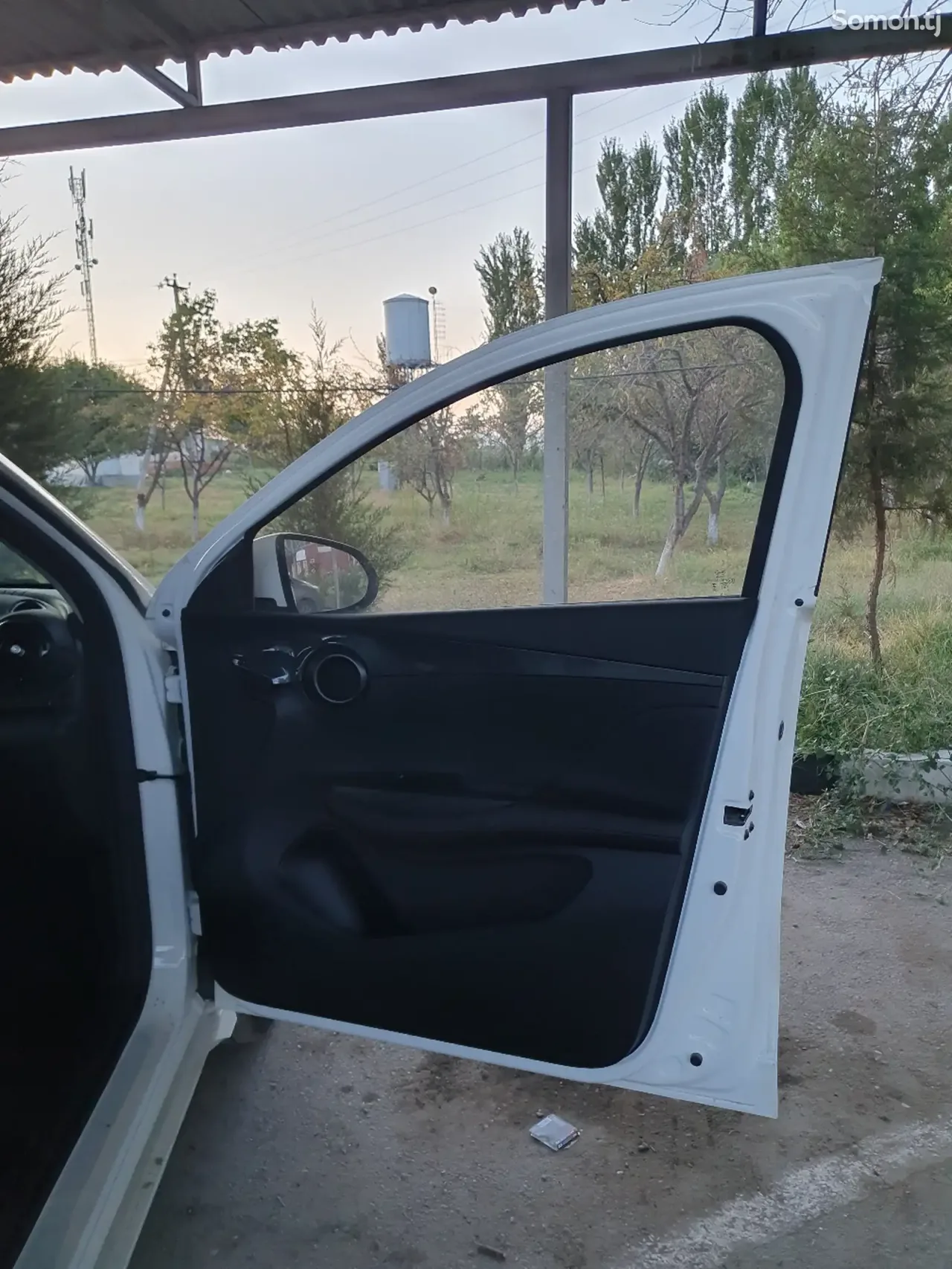 BYD E2 2025 · AMT