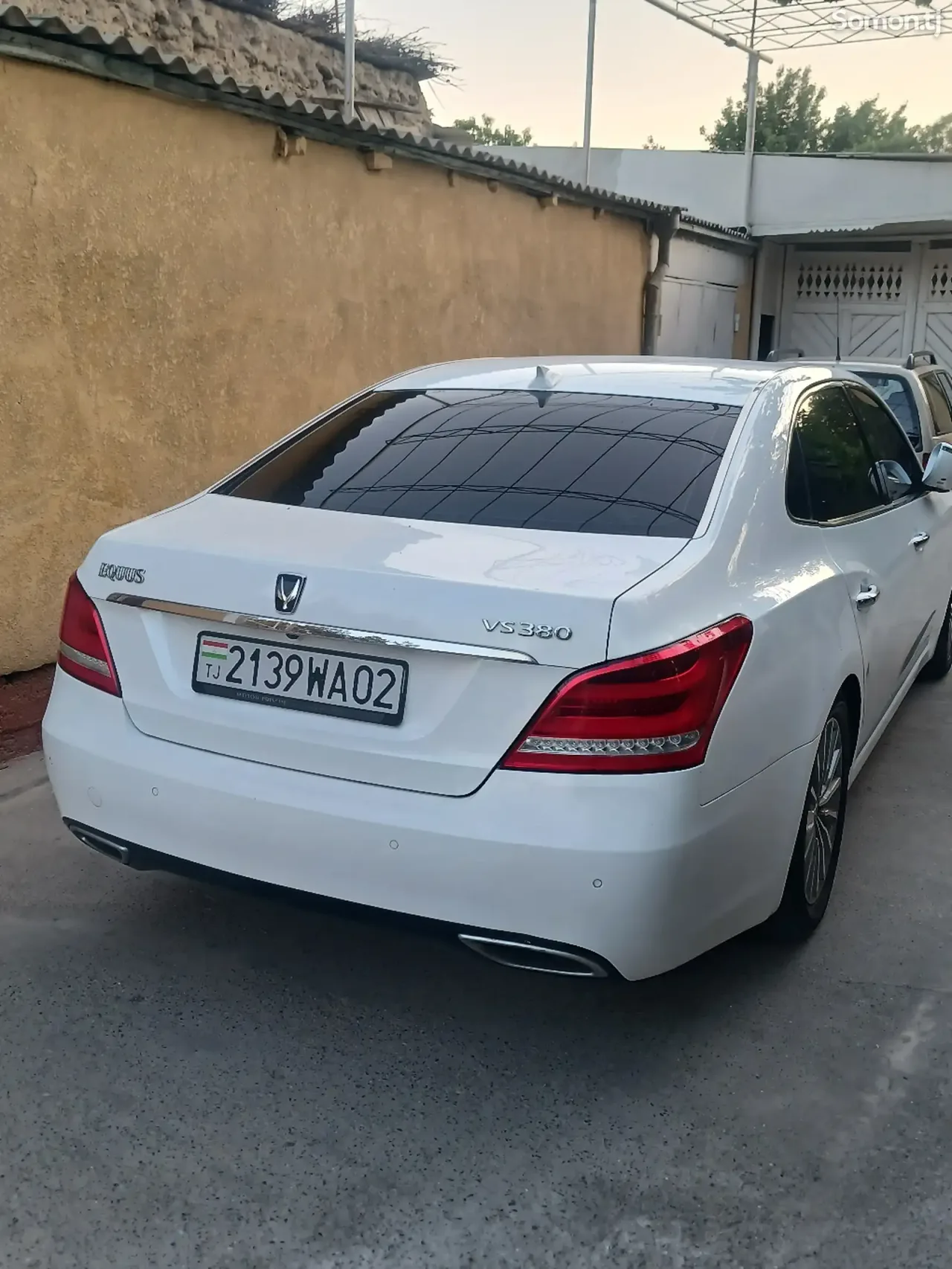 Hyundai Equus 2013 · 3.8 AT