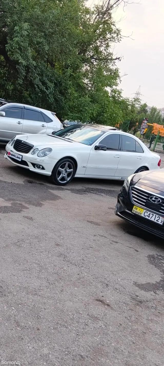 Mercedes-Benz E class 2008 · 3.5 AT