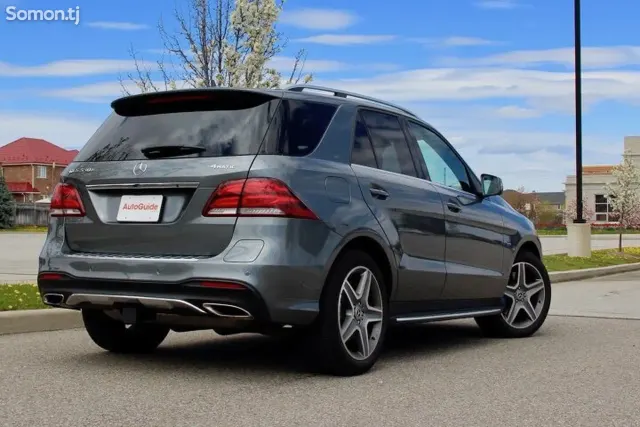 Mercedes-Benz GLE class 2017 · 3.0 AT